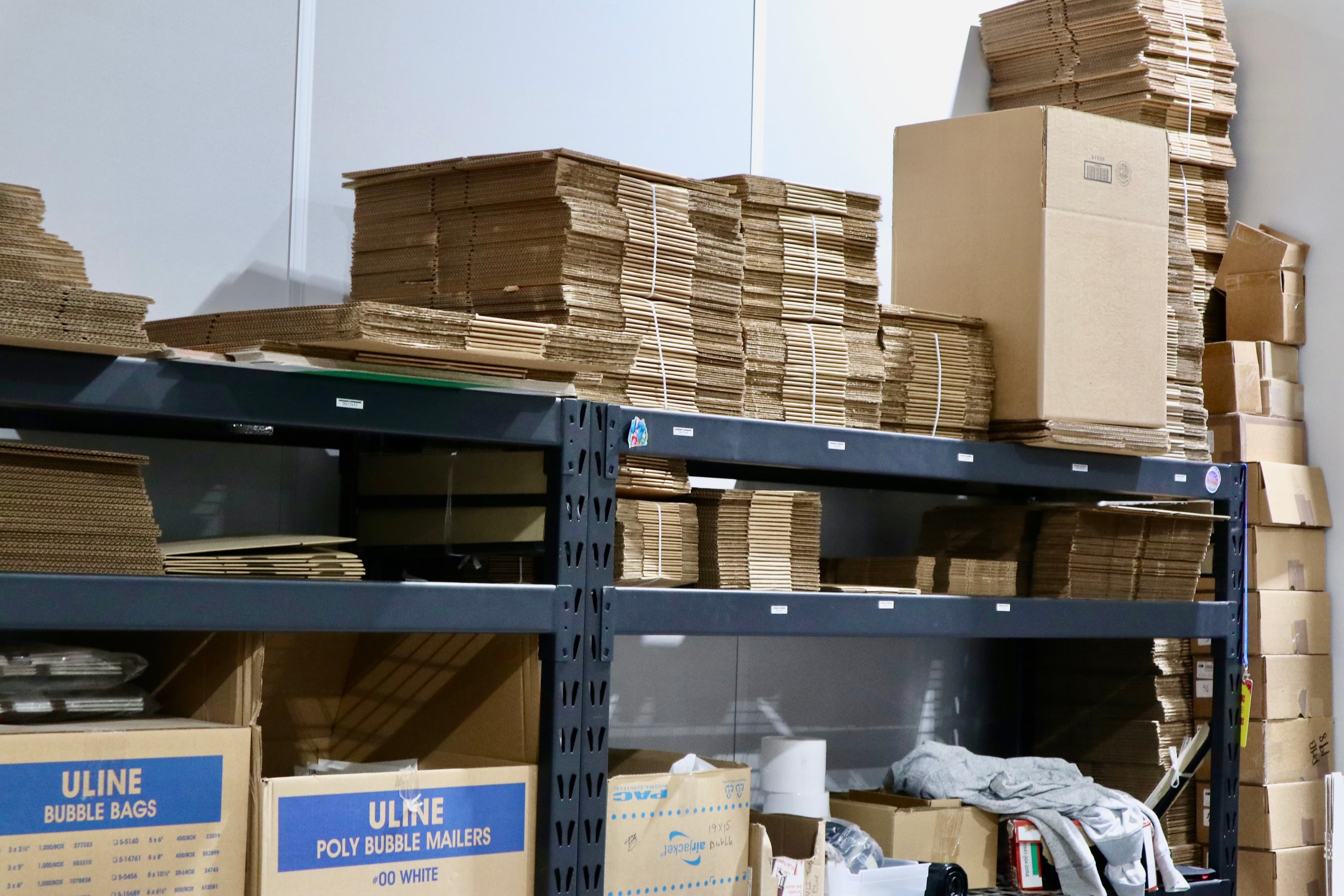 DYLI warehouse photo 3