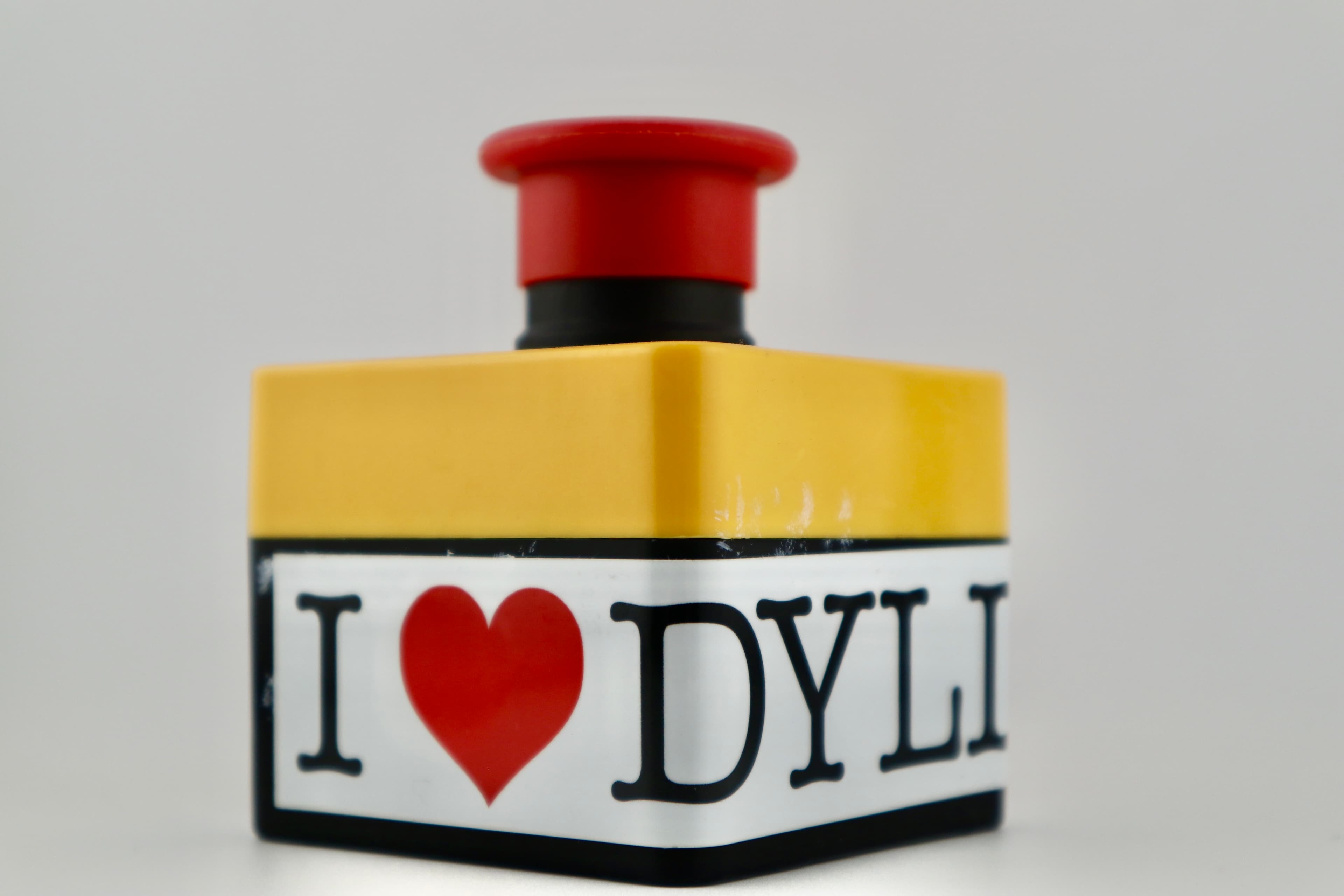 DYLI warehouse photo 2
